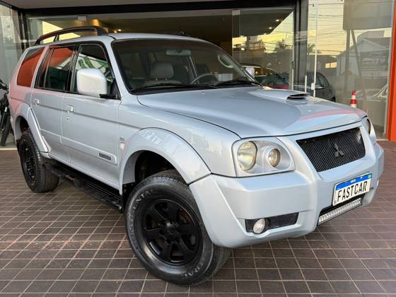 MITSUBISHI PAJERO SPORT 2.5 HPE 4X4 8V TURBO INTERCOOLER DIESEL 4P AUTOMÁTICO
